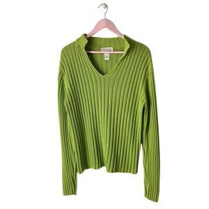 Chadwicks Vintage Green V-Neck Sweater with Ribbed Texture